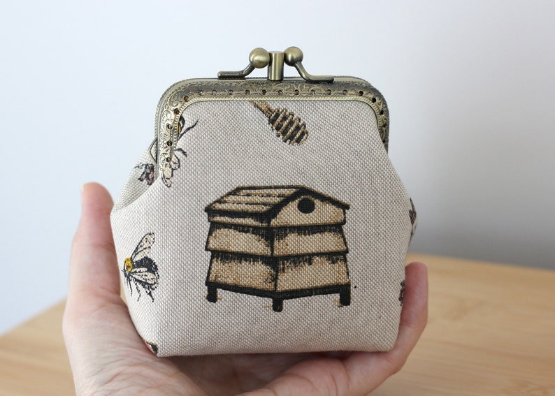 Notions Pouch Purse Double Pockets Bee Linen Case Thimble Sewing Storage Needle Minders Crafter Quilter Gift Cross Stitch Embroidery Crochet image 7