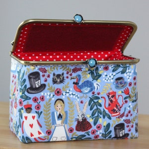 Cross Stitch Box Case Organizer Sewing Needlework Craft Travel Scissors Storage