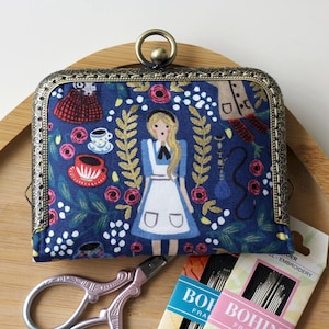 Needle Book Case: Cross Stitch Embroidery Sewing Organizer Frame Clasp