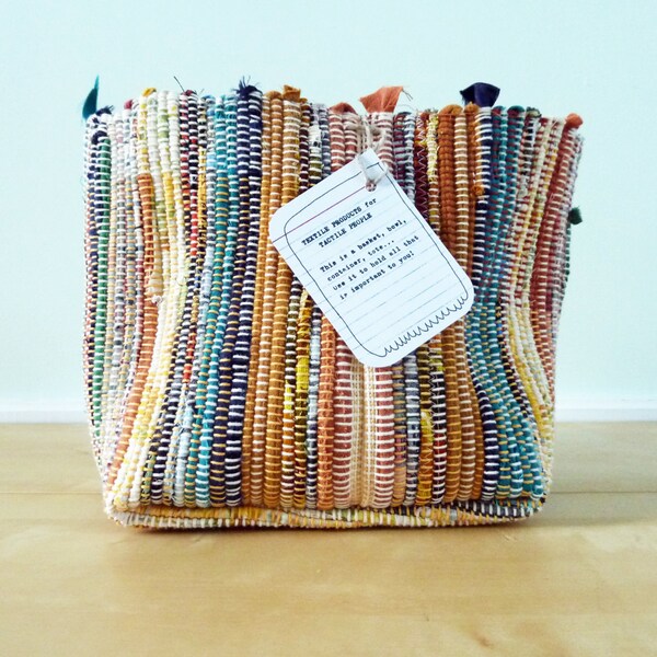 Hand woven rag rug basket (2)