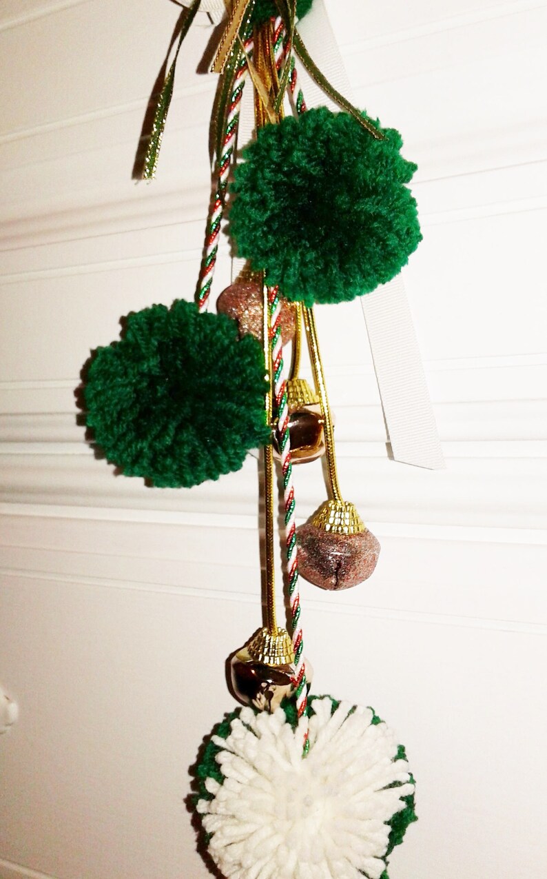 Jingle Bell Door Knob Hanger Green And White Pom Pom Door Etsy