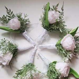 Ivory Wedding Flower for Grooms and groomsmen, Boutonniere for Prom, Wedding Pin on Accessory, Special Event Flower For Suit and Tuxedo