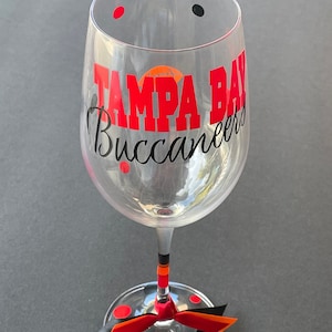 Tampa Bay Buccaneers Wine, Buccaneers Beer, Sports, Glassware, Tampa Bay Football, Fun Glassware Wine Glass