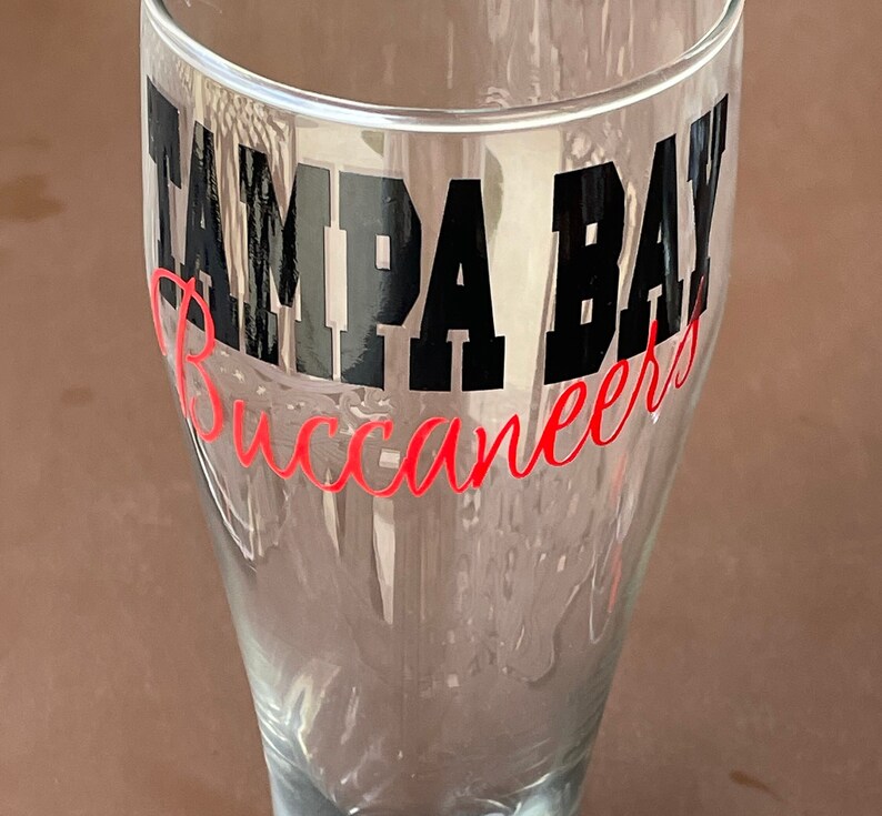 Tampa Bay Buccaneers Wine, Buccaneers Beer, Sports, Glassware, Tampa Bay Football, Fun Glassware Pilsner Beer