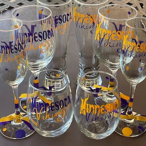 Minnesota Vikings, Sports Glassware, football, Glassware, Wine, Beer, Champagne, Go Vikings!