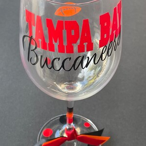 Tampa Bay Buccaneers Wine, Buccaneers Beer, Sports, Glassware, Tampa Bay Football, Fun Glassware image 9