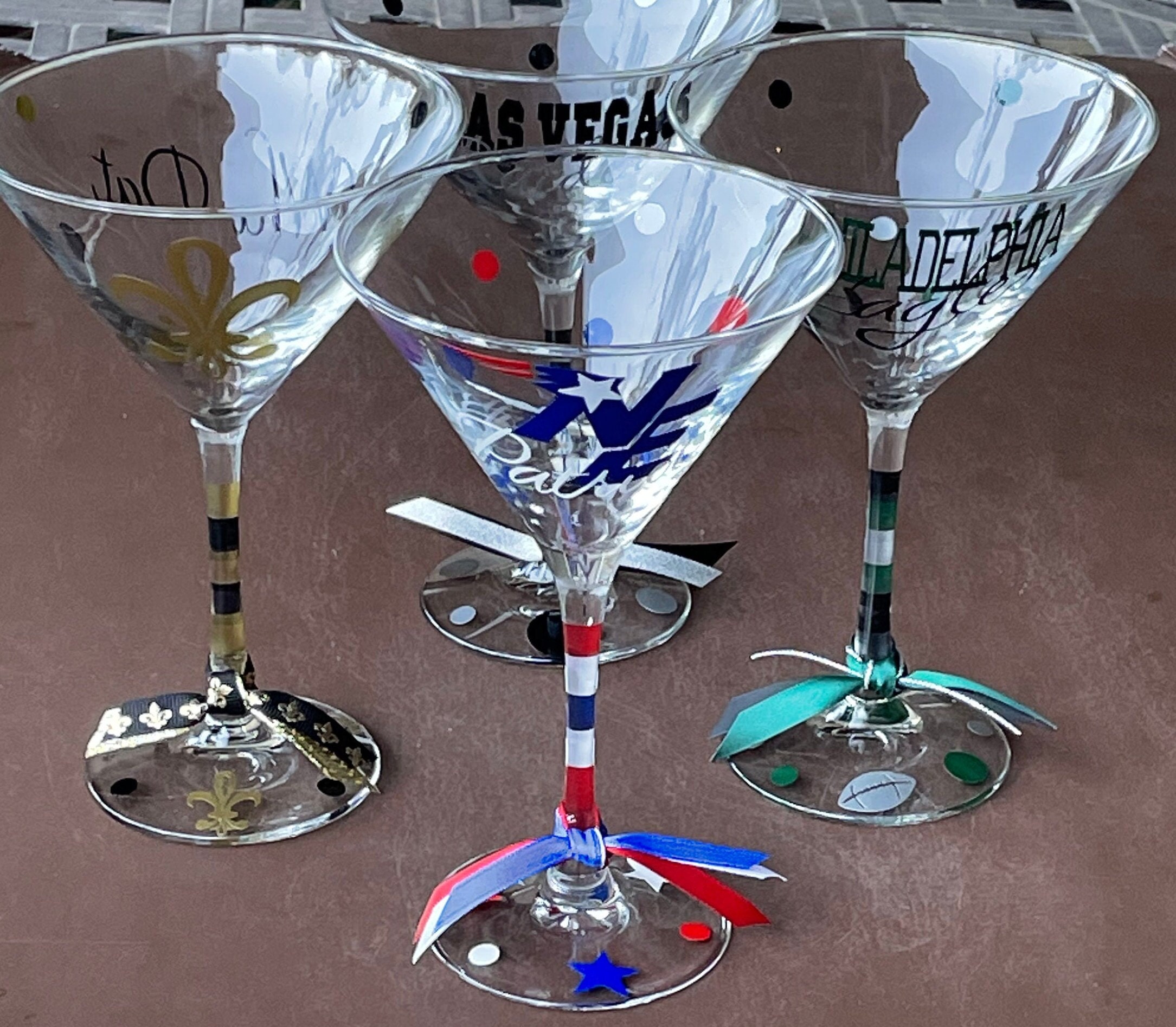 Martini Glasses, Martini Gifts, Martini Birthday Gifts, Football, Baseball,  Sports Teams, Stemless Martini/margarita Glasses 