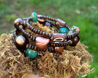 Spiral Wood & Howlite Beaded Cuff Bracelet – Tribal Style