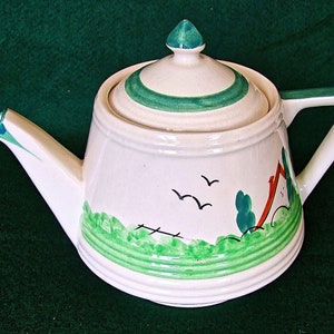 Vintage Art Deco Cottage 2 pinta tea Pot,Teapot Unmarked WORLD WIDE SHIPPING