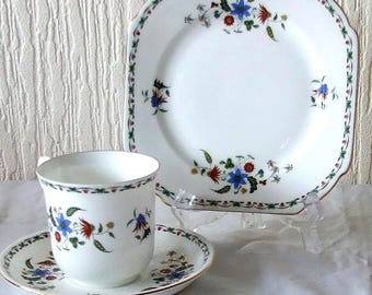 Vintage groot art-deco Shelley Chelsea Bone China Tea Trio.