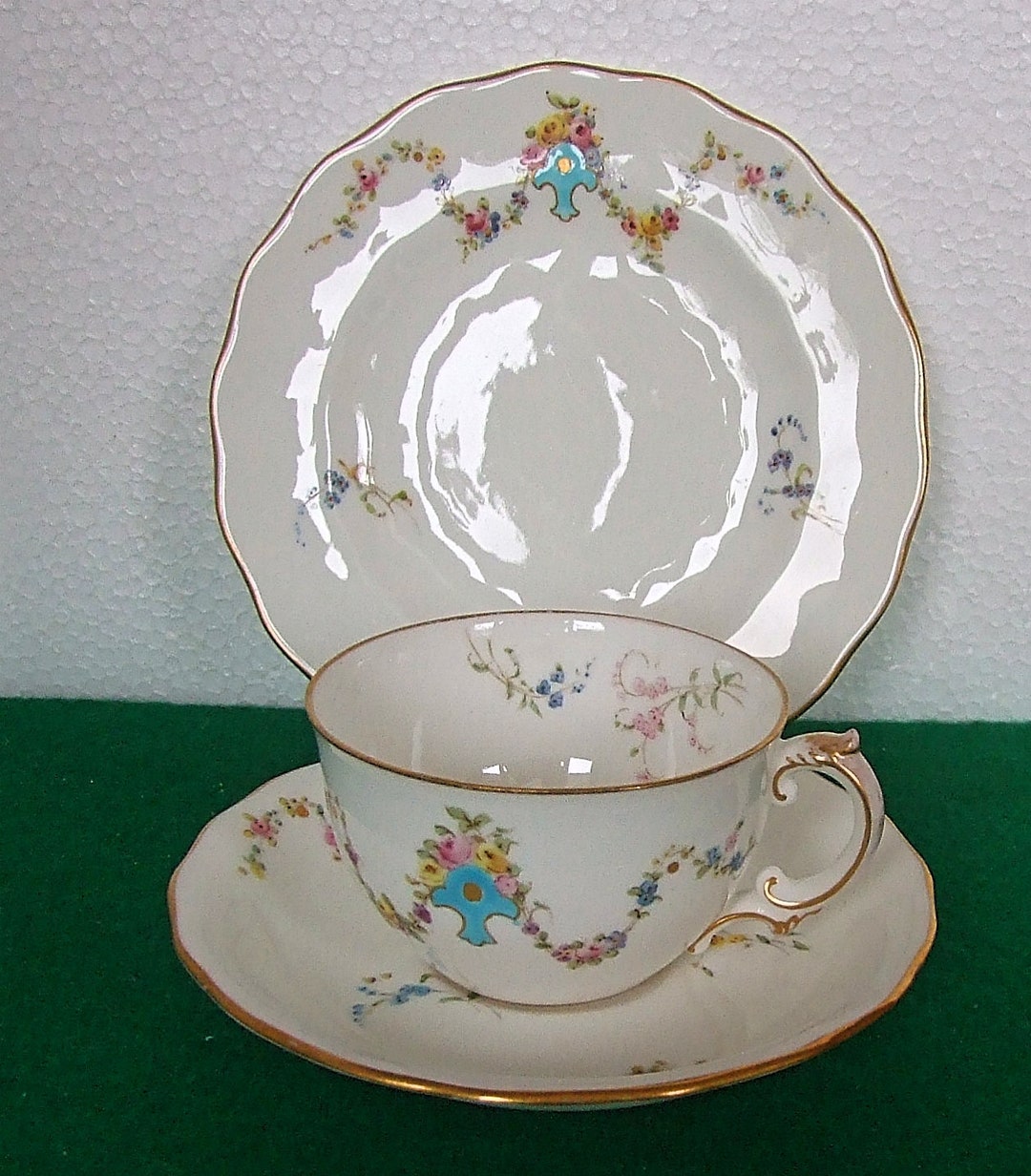 【 Crown Derby】 ANTOINETTE　プレート Antique 1899 Mark Royal Crown Derby Royal Antoinette Style