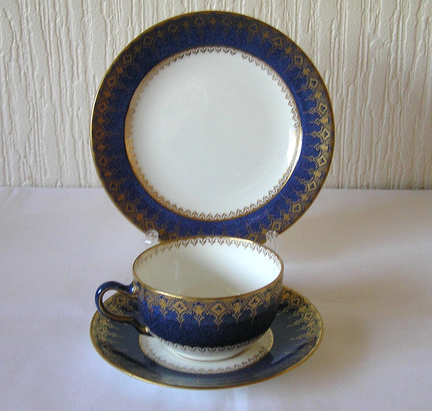 ウェジウッド Old・Cup & Saucer & Plate = Blue/Gold Deco (1級