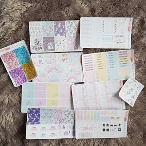 No creo en los humanos.  Kit definitivo. Adhesivo mate extraíble paper.vertical kit Erin condren. Feliz planificador. Recuerdos.Unicornios
