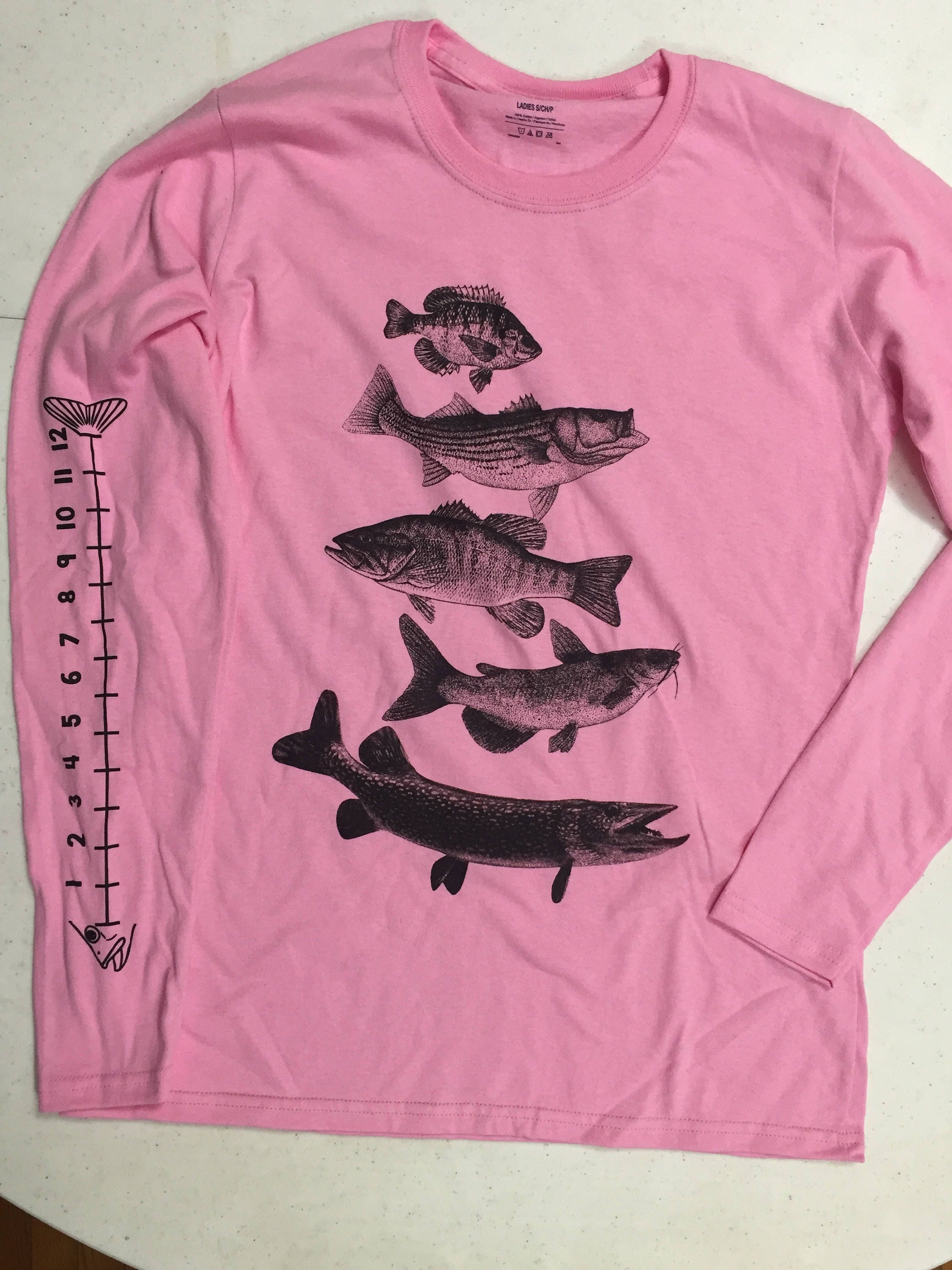 Women's Fish fishing Shirt With Ruler to Measure Fish Ladies T-shirt and  Hooded T-shirt 
