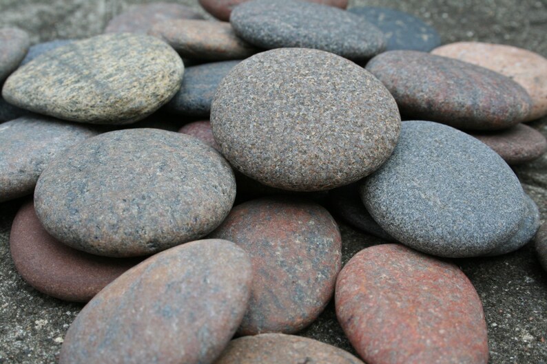 35 Large Flat Beach Stones Flat Sea Stones Wedding Stones Etsy UK