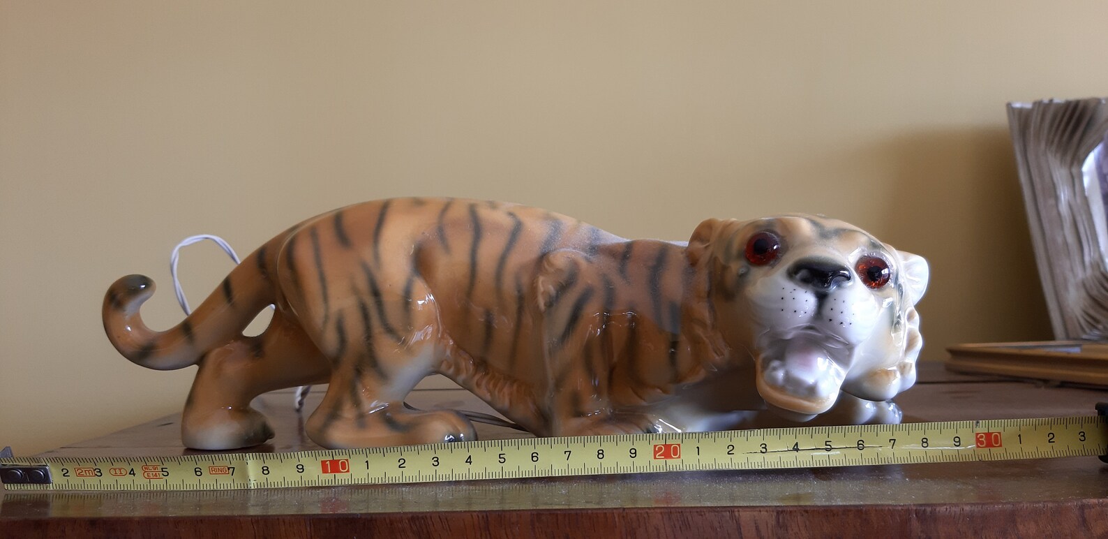 Tigershaped porcelain night lamp vintage porcelain tiger Etsy