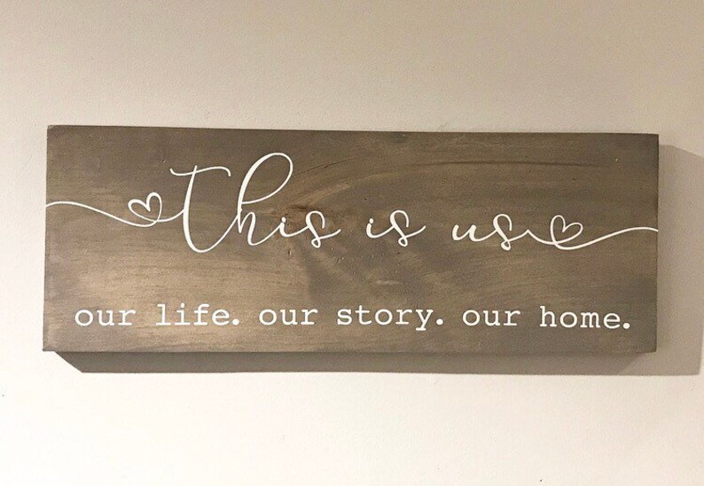 Mother/'s Day Gift Wood Home Decor This is Us Wood Sign Personalized Gift Farmhouse Home Decor Wooden Sign Gift for Mom New Home Gift