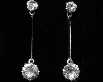 Aretes de diamantes de talla antigua en oro blanco de 18 k