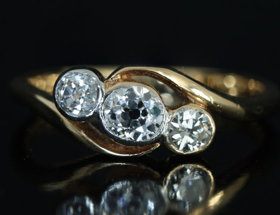 Vintage bezel engagement ring online