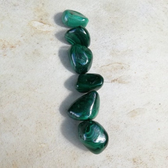 Malachite Tumble Stone, Malachite Crystal, Genuine Malachite, 20-30mm Crystal Healing Tool, Meditati