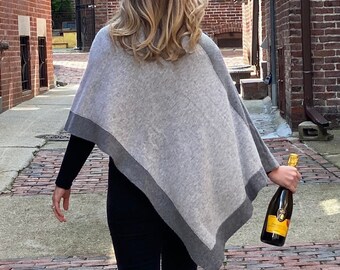 CASHMERE-BLEND PONCHO - 'Edgy' Roma Color-Block Design