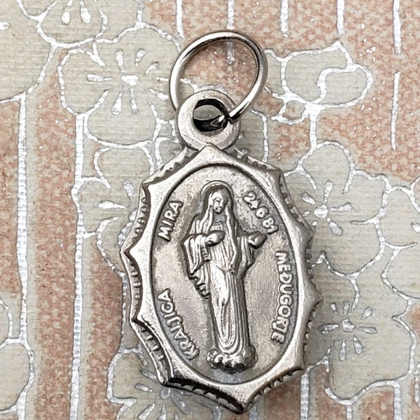 Vintage Medugorje Relic Medal, Earth & Stone Relics, Pilgrimage Souvenir, 6/24/1981 Apparitions, Catholic Holy Medals, Marian Prayers