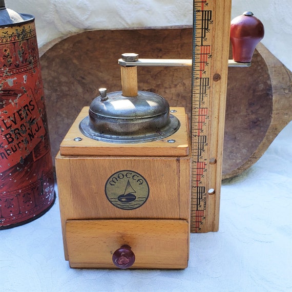 Wooden Coffee Grinder, Vintage Style, Manual Coffee Grinder, Retro Grainder