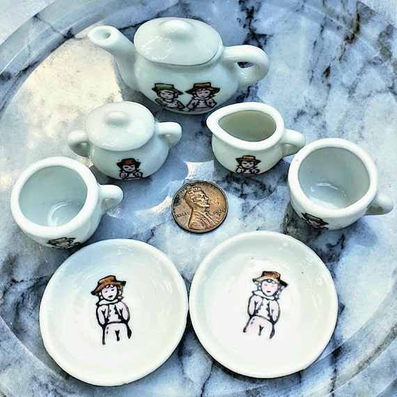 ミニチュア　ティーポット Vintage Miniature Tea Set, Porcelain Teapot, Saucers, Cups, Sugar
