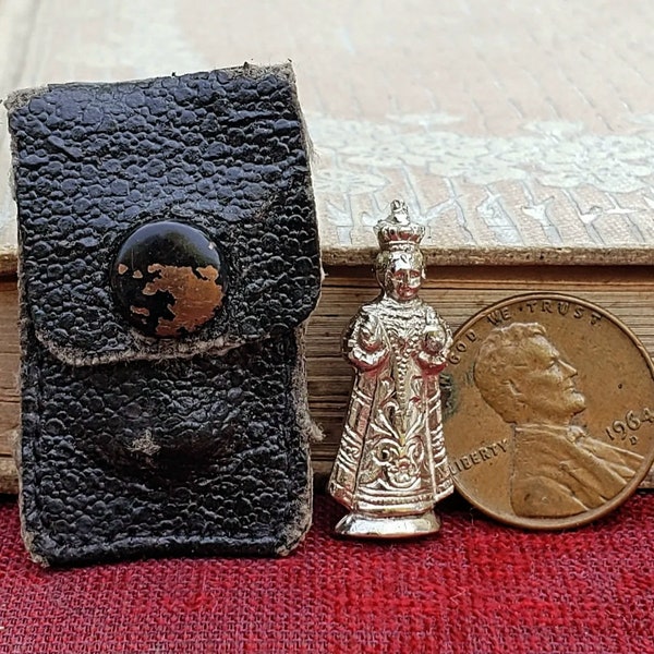 Vintage Pocket Shrine, Miniature Infant of Prague Figure in Little Leather Case, Catholic Faith, Religious Shrine, Personal Protection