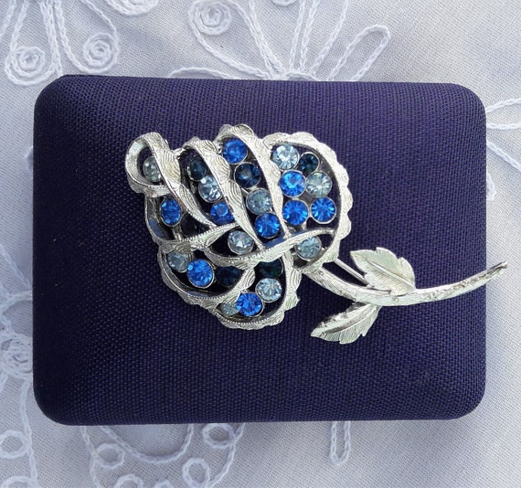 Vintage Coro Brooch, Flower Blue Rhinestones Pin,… - image 2