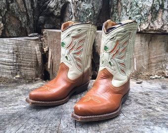 Vintage 1940s ACME Hawkeye Pee Wee Kids Boots