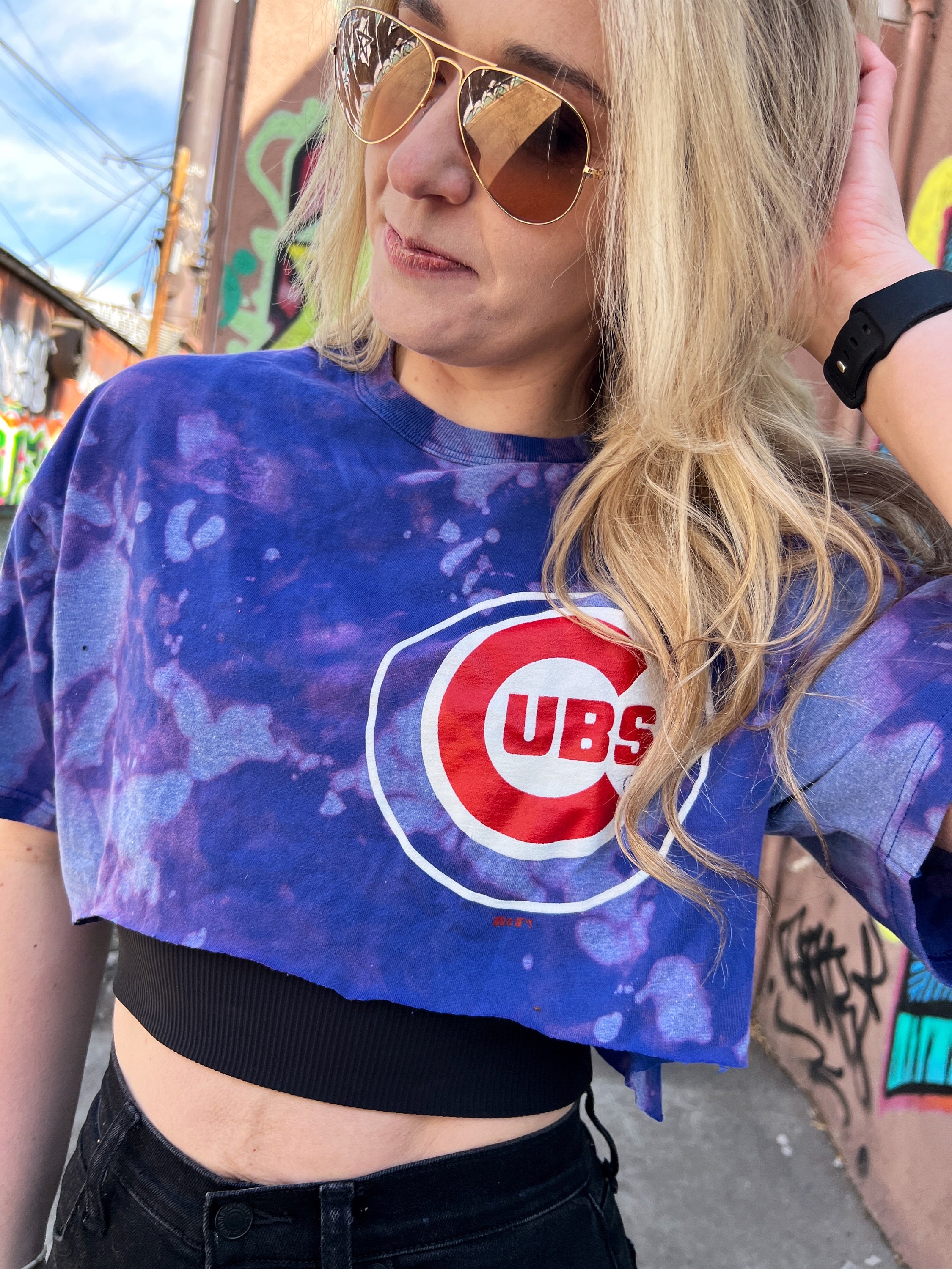 cropped cubs shirt