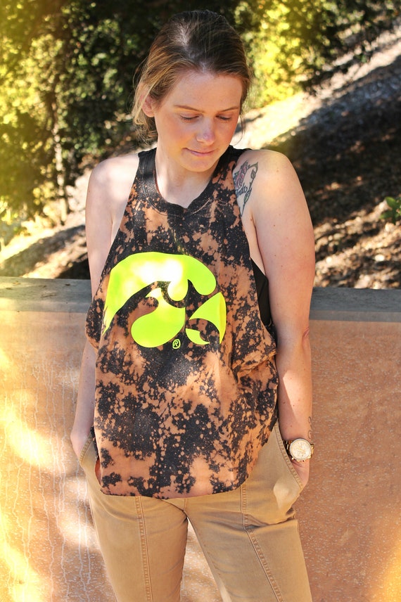 iowa hawkeye crop top