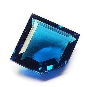 AAAA+++++ Grade Swiss Blue Topaz Gemstone For Jewelry Stone, Kite Blue Topaz Gemstone, Swiss Blue Topaz Faceted Stone - 22x18x8mm