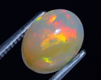 Cabochon con opale di fuoco multiplo, pietra preziosa opale etiope, pietra ad anello opale, gioielli opale - 9x7x5,5 mm