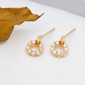 4pcs CZ Pave Round Earrings, Dainty Circle Stud Earrings (#GB-3445)