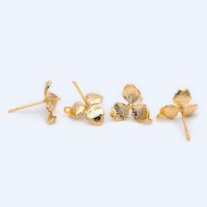 10pcs Gold Flower Earrings, Half Drilled Pearl Mounts, Floral Stud Earring with Loop (GB-1323)
