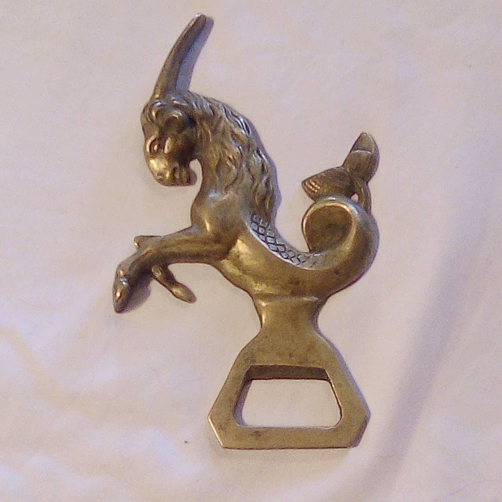 Ouvre-Bouteille en Bronze Ram Design Barware Accessoire de Cuisine