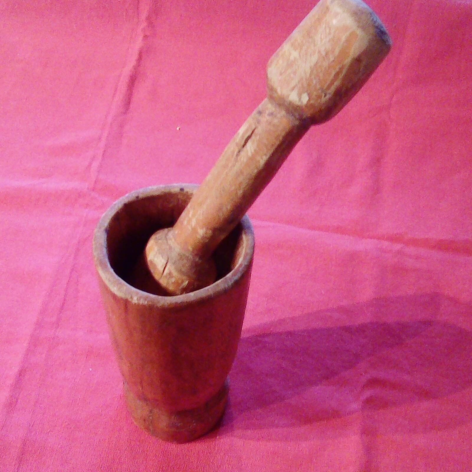 pilon Et mortier Faits