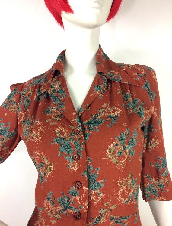 1970s does 40s vintage floral cotton shirt dress … - image 3