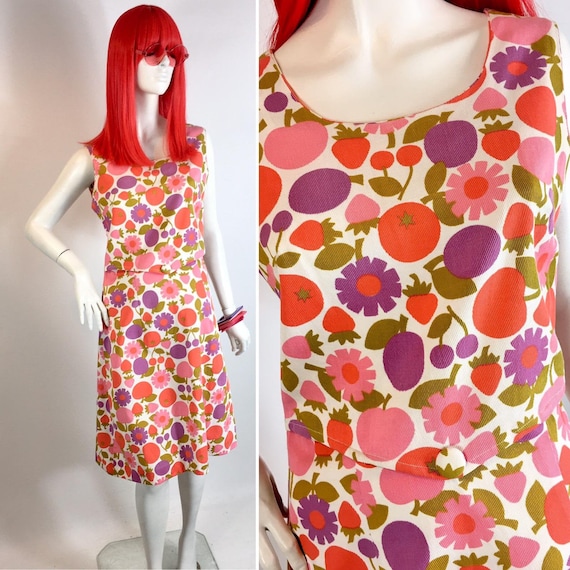 1960s fruit and daisy novelty print shift dress /… - image 1