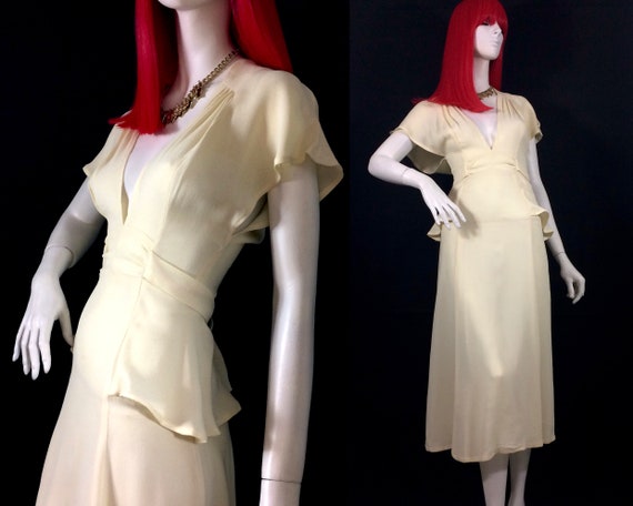 Mushroom 1970s vintage cream crepe 40s look dress