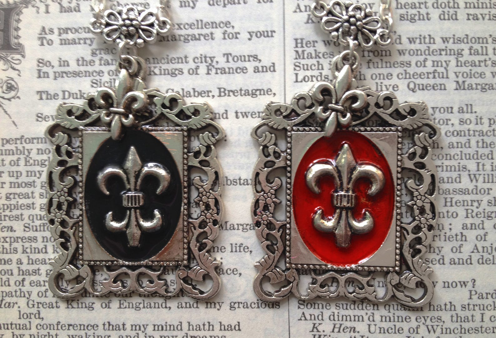 Necklace Fleurdelis in Regal Black and Red Etsy