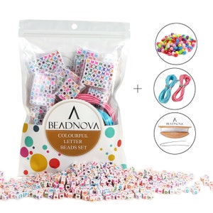 Juego de cuentas con letras acrílicas blancas surtidas, cubos con palabras coloridas para pulseras, llaveros, regalo hecho a mano, 6 mm, 800 piezas BEADNOVA
