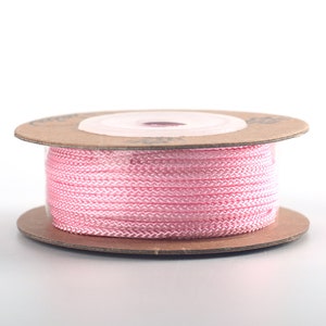 Cordon en nylon avec noeud chinois, fil de perles pour bricolage, rouleau de corde coloré, cordon en macramé Shamballa pour bracelet, fabrication de bijoux, 18 m / 20 ans / 60 pieds #201 Classic Rose