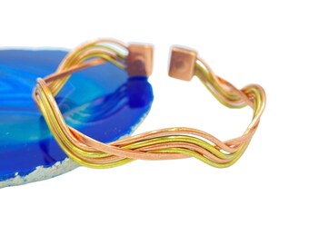 Pulsera magnética de cobre y latón Wave