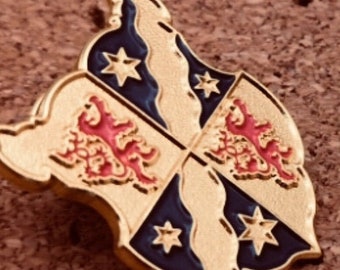 Picard family crest Pin badge