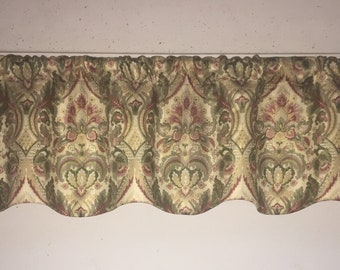 Scalloped window valance, tan valance, maroon valance, hunter green valance, kitchen valance, bathroom valance, laundry room valance