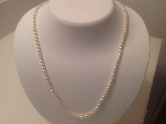Vintage Graduated Cultured Pearl Necklace - Estate