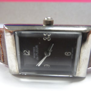 Vintage Montres De Fleur 011035 Women&#39;s Quartz Wristwatch
